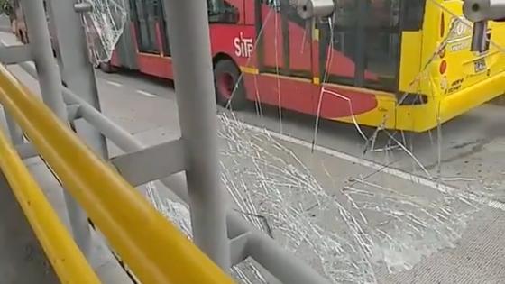 Daños en TransMilenio Daños en TransMilenio