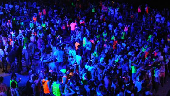 Policías fueron sorprendidos por la policía en fiesta clandestina Policías fueron sorprendidos por la policía en fiesta clandestina