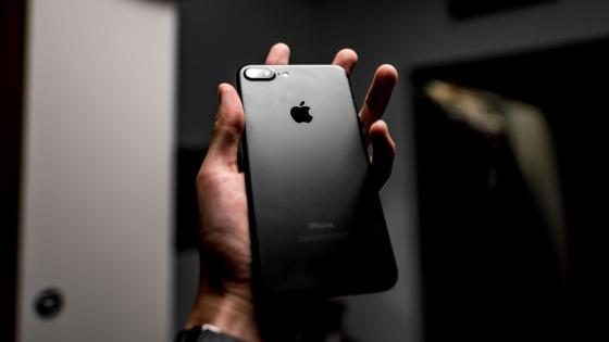 alt iphone alt iphone