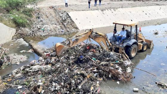 arroyo de basura en Barranquilla