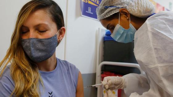 ¿Se acaban las vacunas contra el Covid-19 en Medellín?