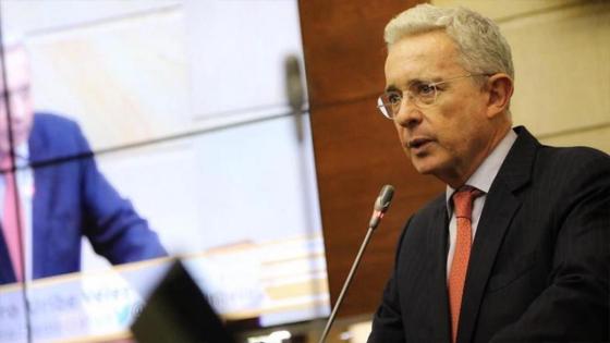 Uribe responde a directivas de Twitter por trino borrado