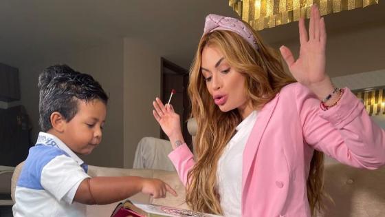 Sara Uribe le dice "le pego" a su hijo para reprenderlo Sara Uribe le dice "le pego" a su hijo para reprenderlo