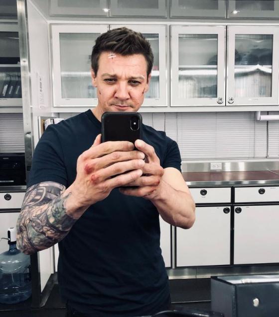 IG @jeremyrenner