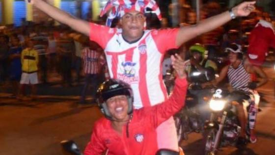 La falsa estrella que hinchas del Junior celebraron hasta el amanecer