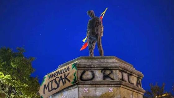 Estatua Dilan Cruz Estatua Dilan Cruz