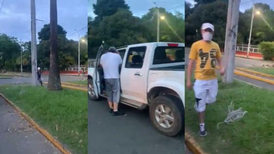Vándalos en camionetas intentan derribar poste de luz en Cali Vándalos en camionetas intentan derribar poste de luz en Cali