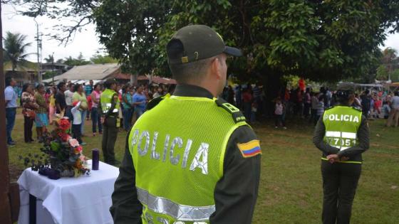 Policía Policía