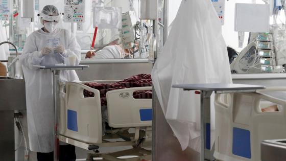 Recogen firmas para pedirle al Congreso que hunda reforma a la salud Recogen firmas para pedirle al Congreso que hunda reforma a la salud