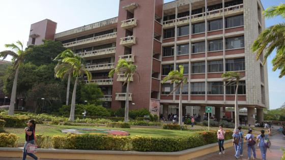 Uniatlántico Encontrón entre estudiante y profesor de Uniatlántico por el paro