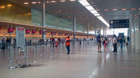 Colombia restringe sus fronteras con India Colombia restringe sus fronteras con India