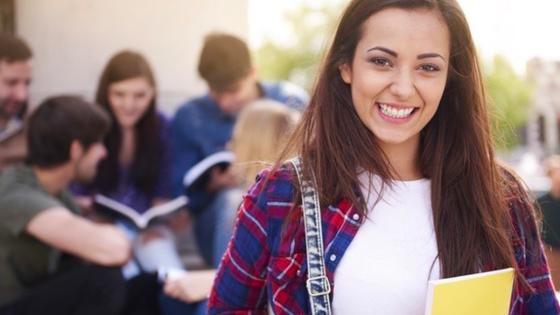 Estudiantes universitarios de estratos 1, 2 y 3 tendrán matrícula gratuita Estudiantes universitarios de estratos 1, 2 y 3 tendrán matrícula gratuita