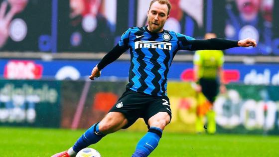 Christian Eriksen se desvanece sin más en partido de Eurocopa. Eriksen jugando