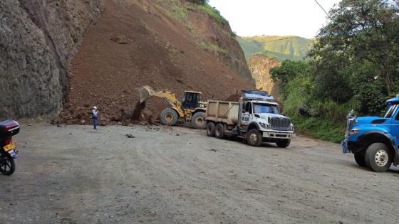 Cierre en la vía Buenaventura - Buga por derrumbe