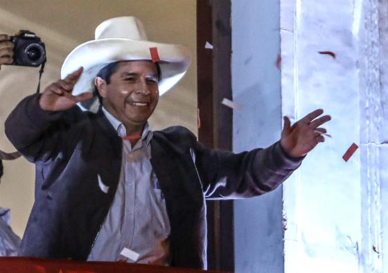 Perú aún está en la incertidumbre de quién se juramentará como nuevo presidente del país. Pedro Castillo