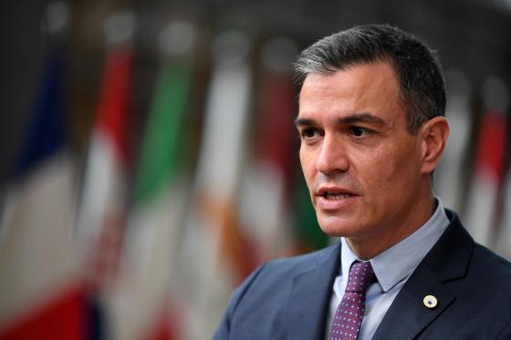 España elimina el uso obligatorio de tapabocas Pedro Sánchez sin mascarilla