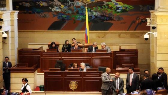 Congresistas radican nuevo proyecto de reforma tributaria Congresistas radican nuevo proyecto de reforma tributaria