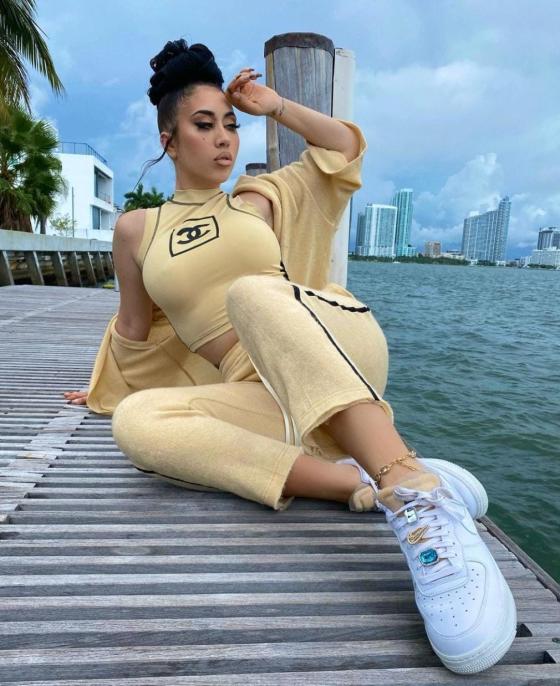 IG @kaliuchis IG @kaliuchis