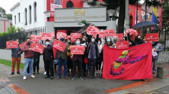 Desbandada de militantes del Partido Liberal 