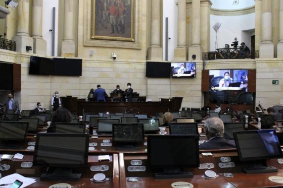 Aprobado proyecto que reduce las vacaciones del Congreso 