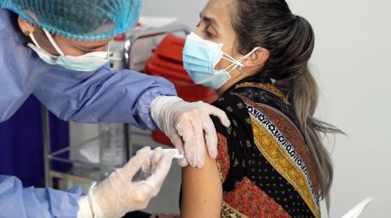 Jóvenes colombianos, fundamentales en el desarrollo de vacuna contra el COVID-19 Jóvenes colombianos, fundamentales en el desarrollo de vacuna contra el COVID-19
