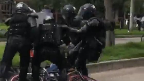 Policía sanciona a tres miembros del Esmad por agresiones en Suba Policía sanciona a tres miembros del Esmad por agresiones en Suba