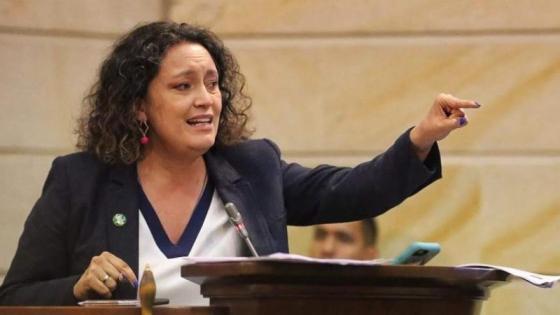Angélica Lozano arremete contra el Gobierno por la especialidad agraria Angélica Lozano arremete contra el Gobierno por la especialidad agraria