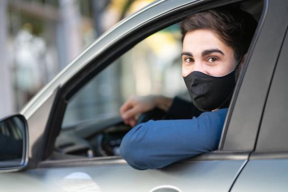 ¿Por qué los jóvenes pagan más caro los seguros para carros y motos? ¿Por qué los jóvenes pagan más caro los seguros para carros y motos?