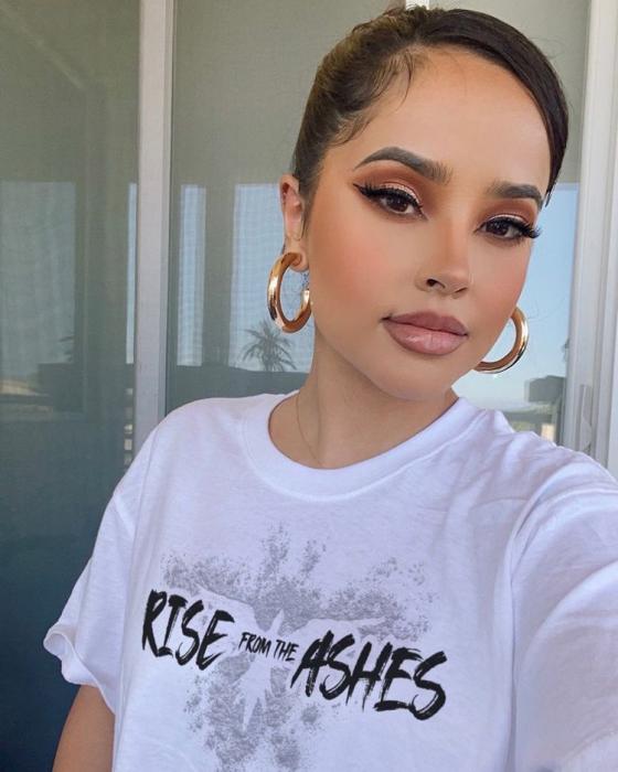 INSTAGRAM @iambeckyg INSTAGRAM @iambeckyg