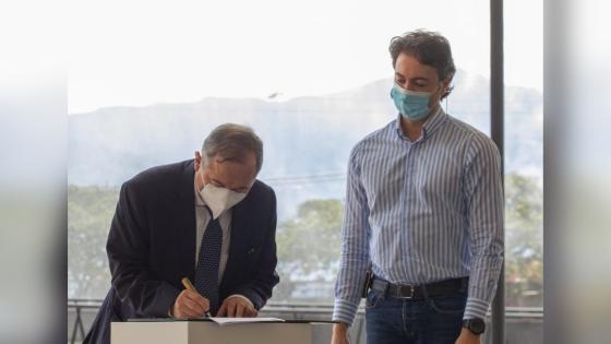 Medellín y la JEP se unen para fortalecer los Acuerdos de Paz Medellín y la JEP se unen para fortalecer los Acuerdos de Paz