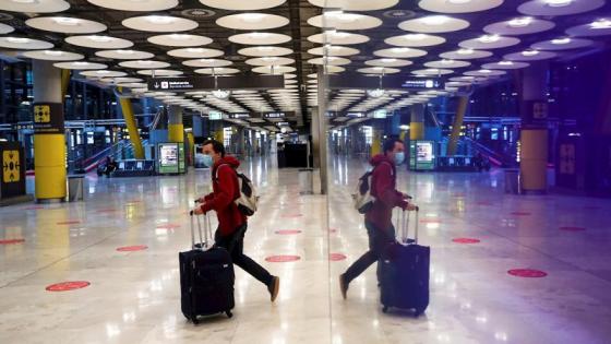 España impone cuarentena a viajeros de Colombia, Argentina y Bolivia España impone cuarentena a viajeros de Colombia, Argentina y Bolivia