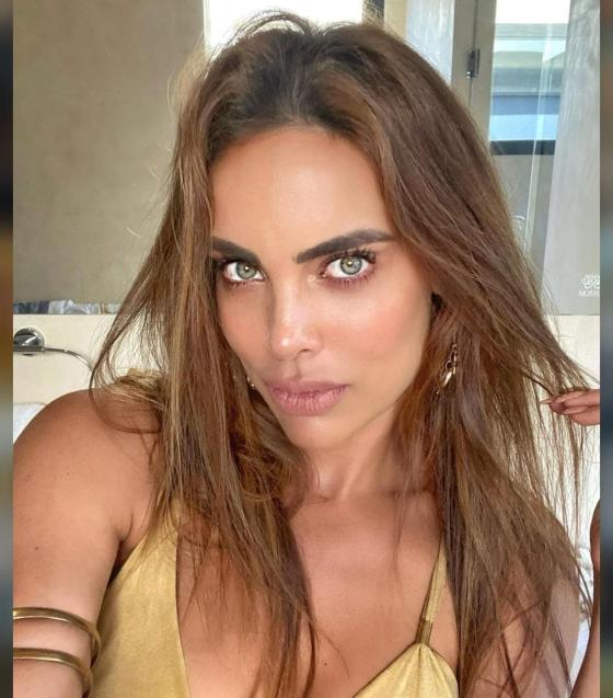 IG @saracorrales IG @saracorrales