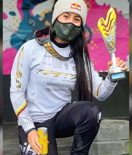 IG @marianapajon IG @marianapajon