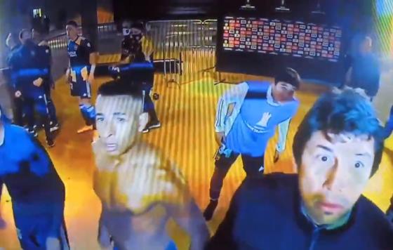 Escándalo en Boca: pelea del 'Patrón' Bermúdez y Sebastián Villa Escándalo en Boca: pelea del 'Patrón' Bermúdez y Sebastián Villa