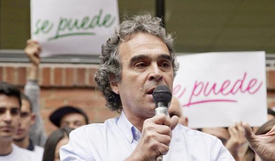 Sergio Fajardo dirige 'alocución' a los jóvenes del país Sergio Fajardo dirige 'alocución' a los jóvenes del país