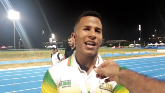 Billy Julio, dejando en alto el nombre de la Guajira. Billy Julio, el venezolano que corre en nombre de la Guajira.