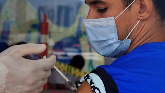 Anuncian fecha de vacunación para jóvenes entre 20 y 24 años Anuncian fecha de vacunación para jóvenes entre 20 y 24 años