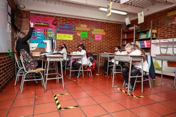 Corte podría ordenar regreso presencial de todos los estudiantes