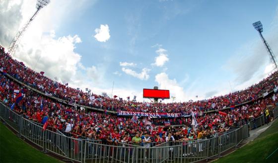 Enfrentamiento entre hinchas en el Atanasio Girardot