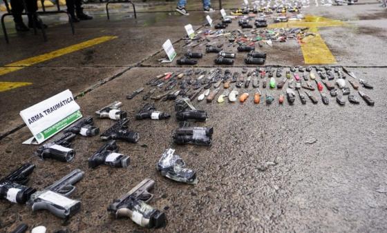 Autoridades han incautado tres toneladas de armas en Bogotá Autoridades han incautado tres toneladas de armas en Bogotá