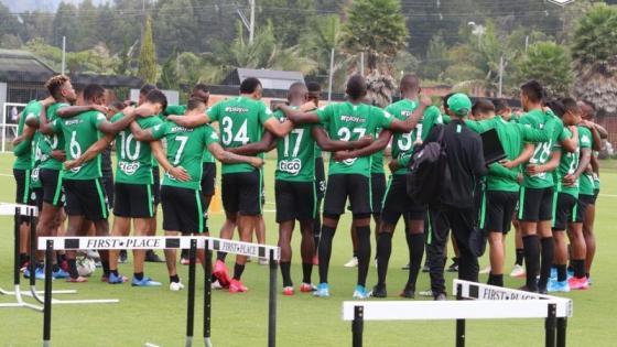 Minuto de silencio en Atlético Nacional por Carlos Ardila Lülle