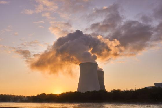 La energía nuclear podría ayudar a contrarrestar el cambio climático. 
