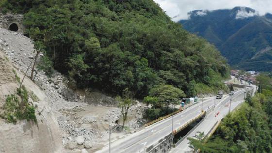 Habilitan la vía al Llano tras varias horas de cierre Habilitan la vía al Llano tras varias horas de cierre