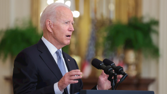 Joe Biden en conferencia de prensa para hablar sobre Afganistán