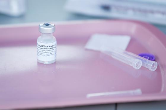 Brasil es autorizado para producir vacunas Pfizer para la región. Brasil producirá vacunas Pfizer.