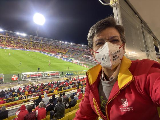 Críticas a Claudia López tras partido de Santa Fe vs. Atlético Nacional