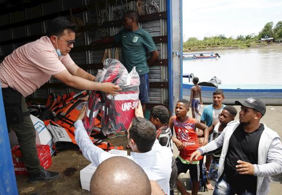 Lanchas en vez de armas Lanchas en vez de armas