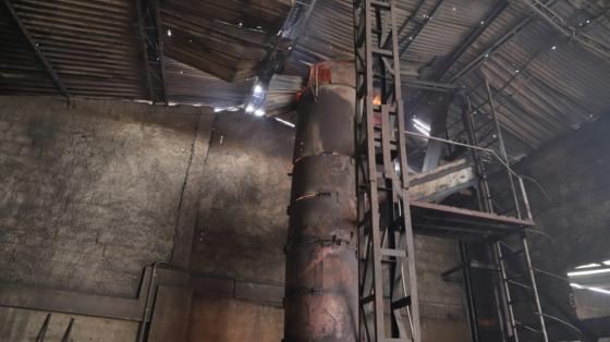 Fábrica que contamina el aire en Bogotá Fábrica que contamina el aire en Bogotá