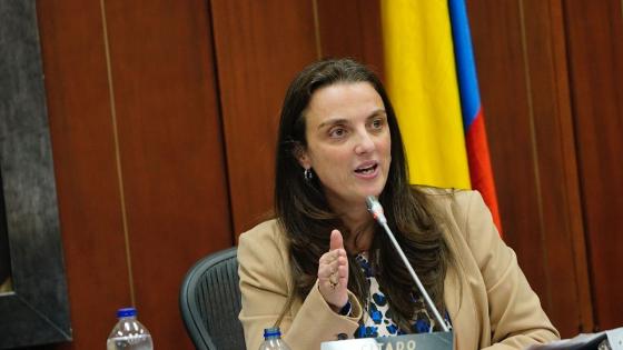Oficial: Karen Abudinen renunció al Ministerio de las TIC Oficial: Karen Abudinen renunció al Ministerio de las TIC