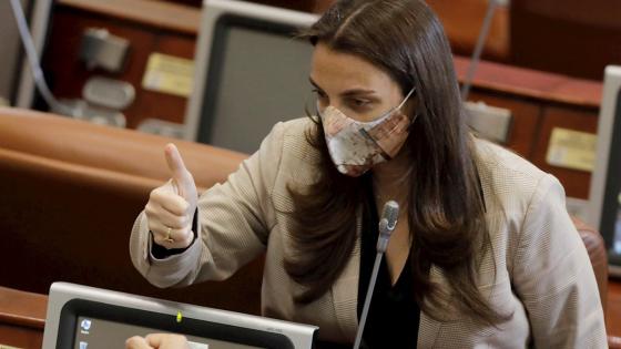 Ánimos caldeados en debate de moción de censura a MinTIC Ánimos caldeados en debate de moción de censura a MinTIC